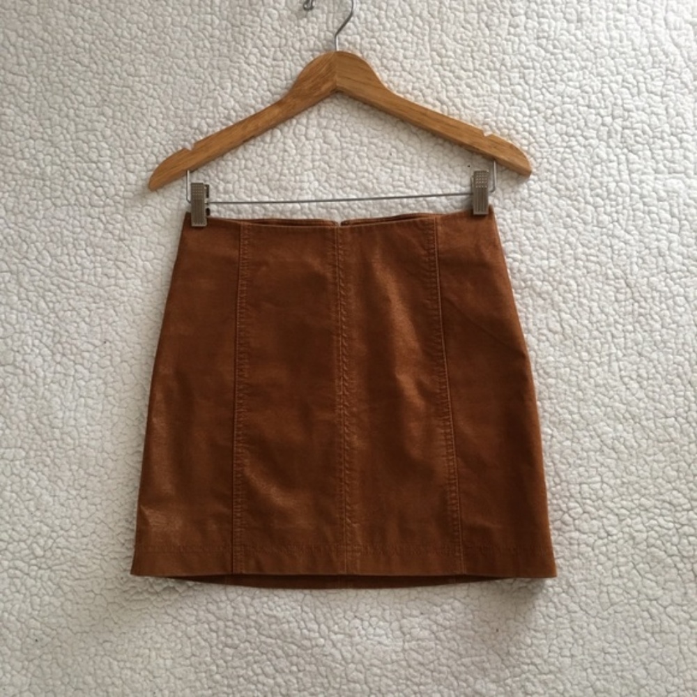 Modern Femme Vegan Suede Mini Skirt- Size 0-